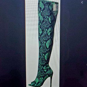 Miss L by Liliana, Green Stiletto thigh Boot